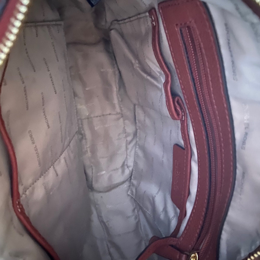 Michael Kors purse & wallet - Picture 9 of 16